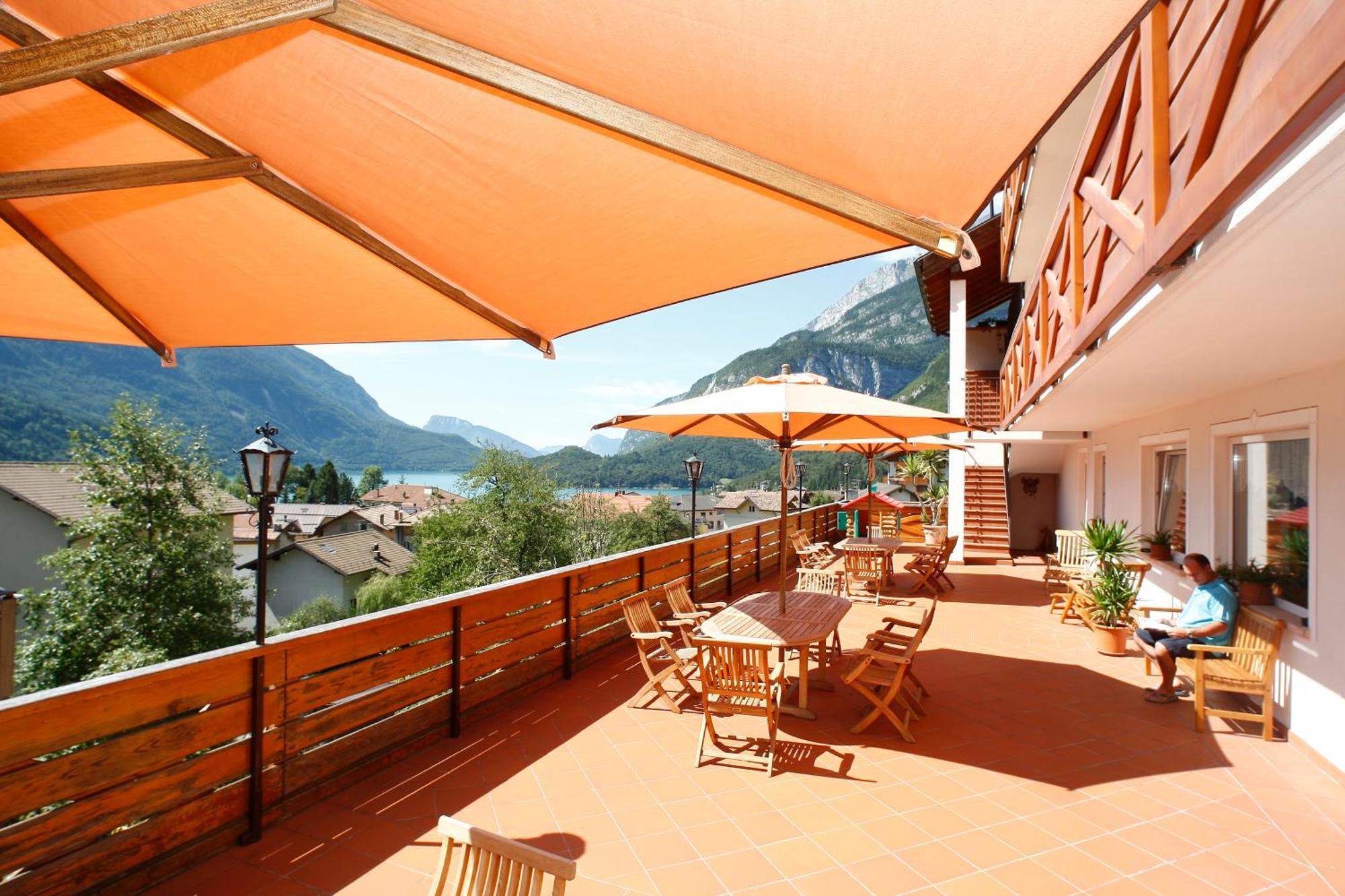 Hotel Garni Villanova Molveno Exterior foto